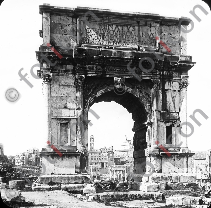 Triumphbogen des Titus | Arch of Titus - Foto foticon-simon-025-008-sw.jpg | foticon.de - Bilddatenbank für Motive aus Geschichte und Kultur